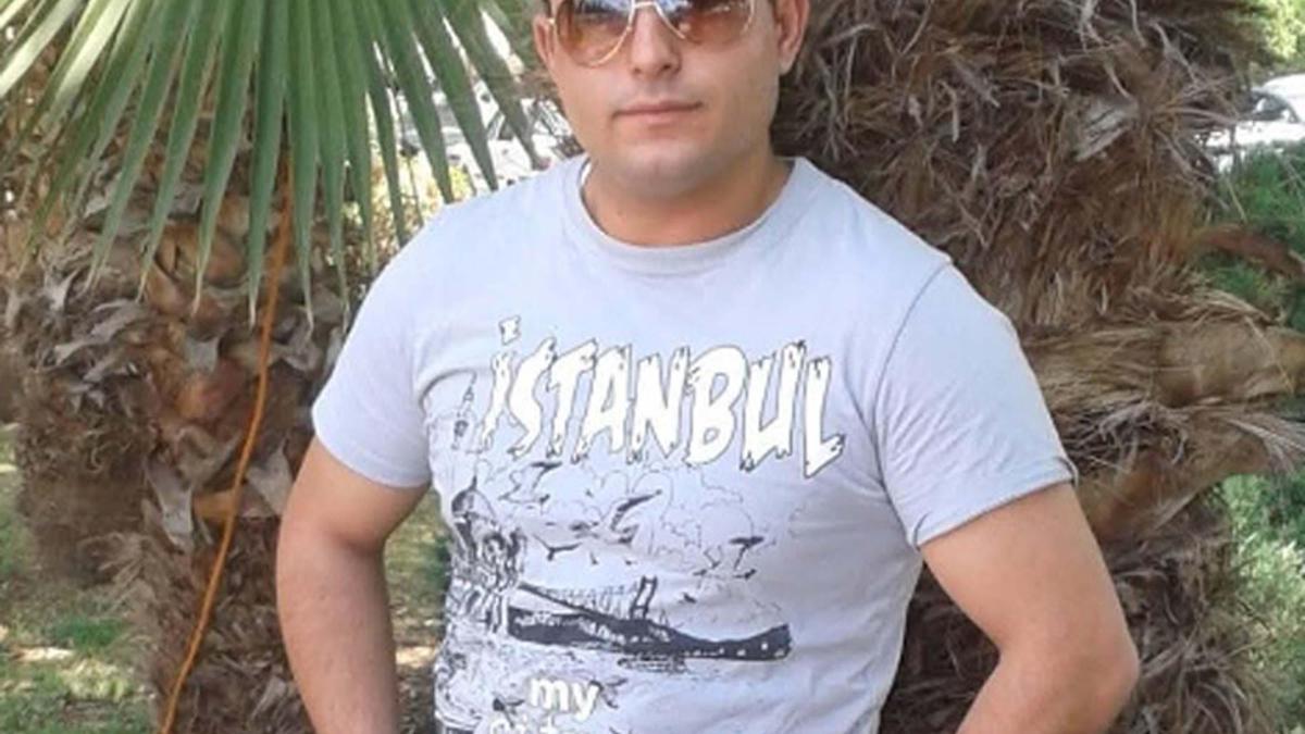 Çöp kamyonunun pres kısmına sıkışarak hayatını kaybetti