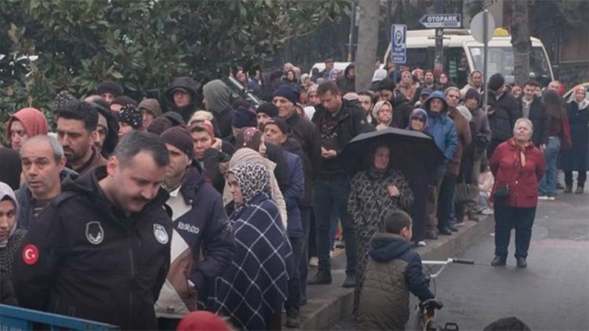 Bahçelievler’de hamsi coşkusu: 5 ton hamsi vatandaşlarla buluştu