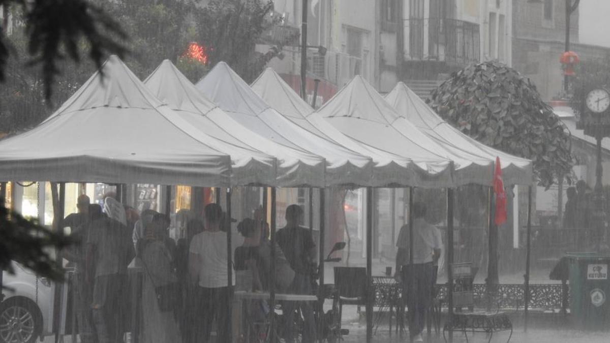 Adana için uyarı geldi! Tarih verildi, yağışlı havanın etkisine girecek