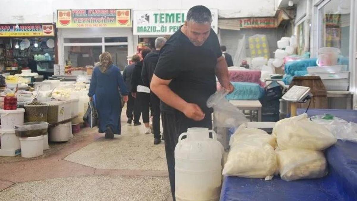 Diyarbakır'da örgü peynirin kilosu uçtu: Gramla alınıyor