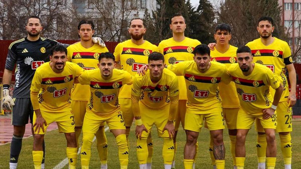 Eskişehirspor göz dolduruyor! Şampiyonluk uğruna harekete geçtiler