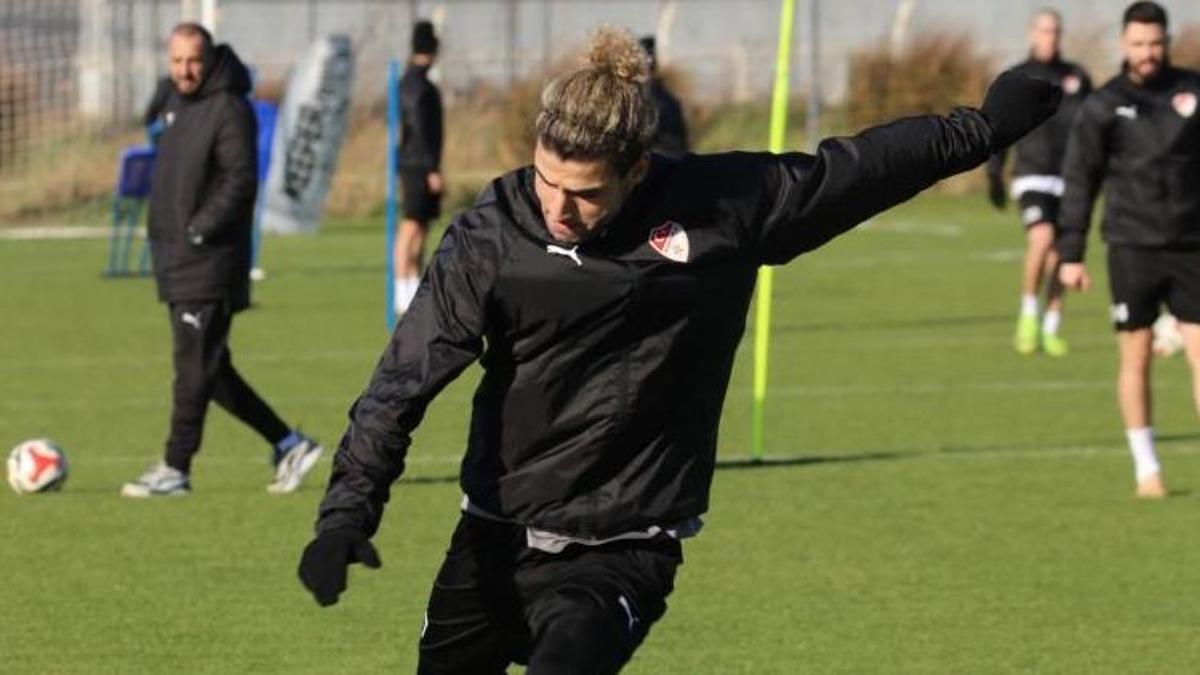 Elazığspor’da bomba Fuat Bavuk kararı: Kadro dışı bırakıldı