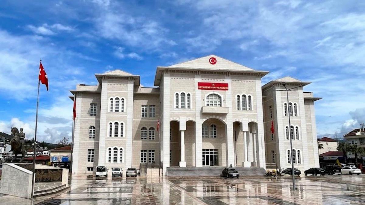 Muğla’da rüşvet soruşturması: Kaymakamın koruma polisi ve şoförü gözaltında