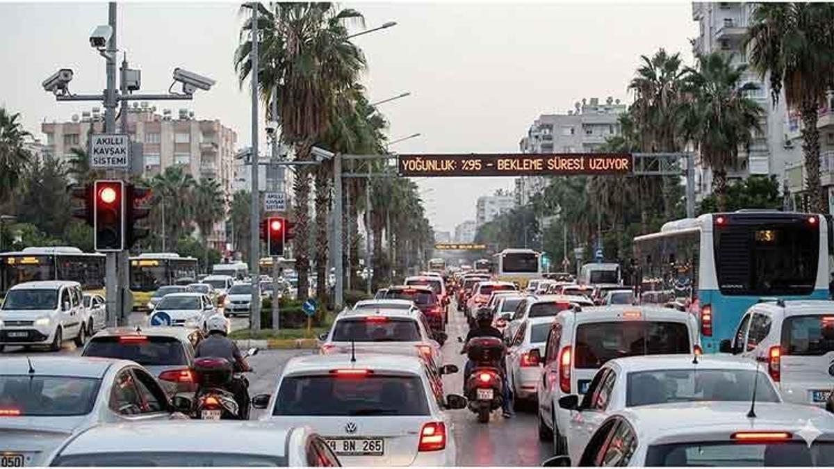 Adana’da akıllı kavşak dönemi: Yapay zeka trafik çilesini bitirebilir mi?