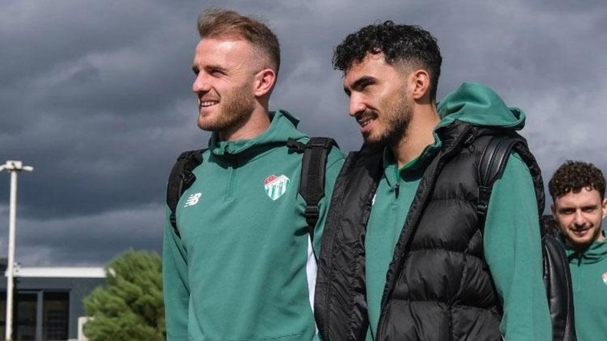 Bursaspor'dan camiaya şampiyonluk mesajları verildi