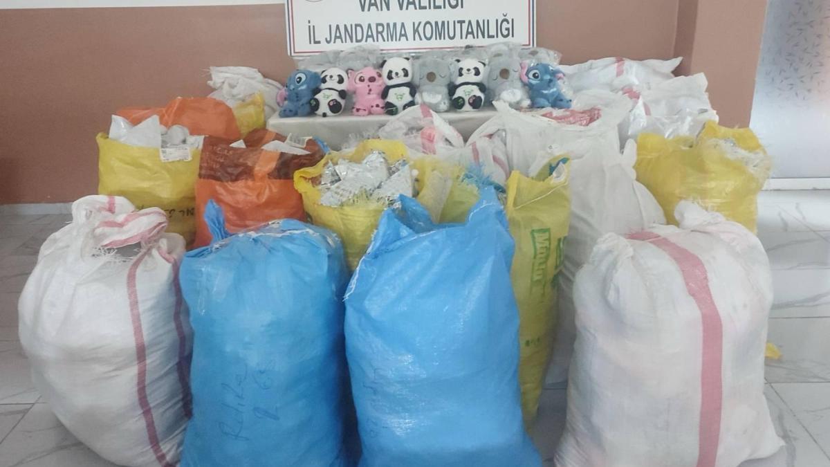 Van'da 3 milyon 400 bin TL'lik gümrük kaçağı eşya  ele geçirildi