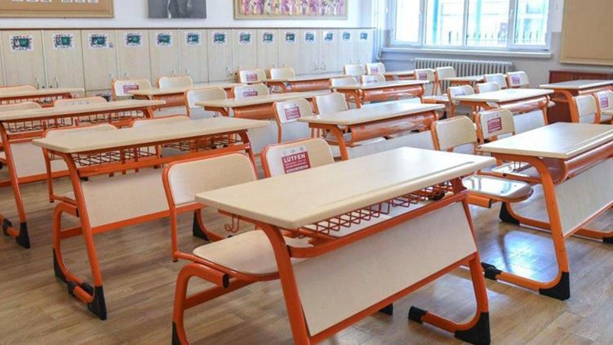 Antalya'da okullar tatil mi? 13 Şubat Cuma Antalya'nın hangi ilçelerinde okullar tatil edildi?