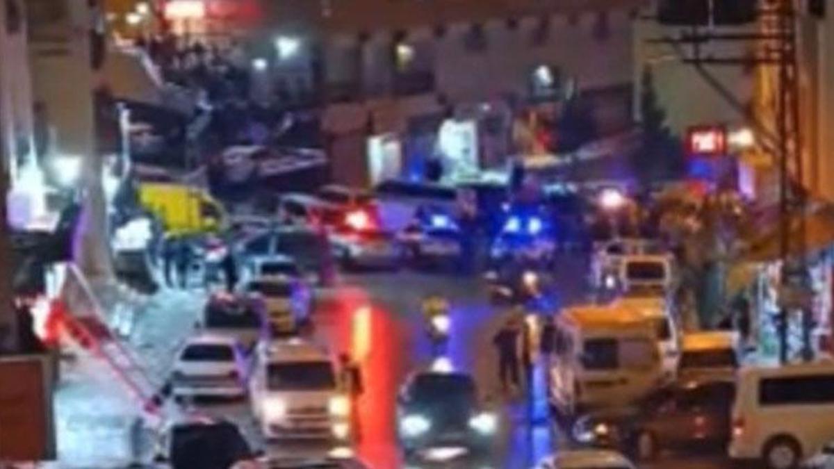 Şahinbey'de düğün salonu önünde silahlı saldırıya uğrayan genç ağır yaralandı