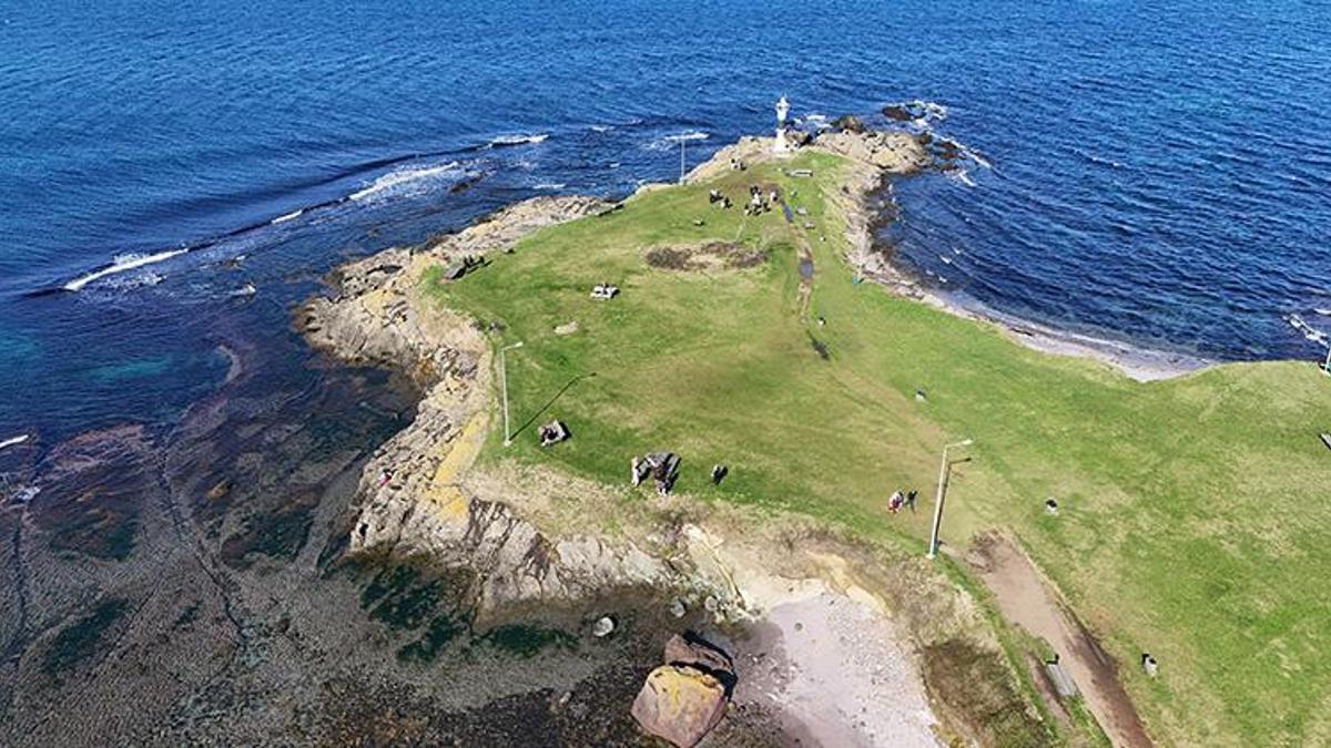Hafta sonunun gözdesi oldu! Düğünlerden kampçılara herkes orada: Karadeniz’in ışığı Yason Burnu kış güneşiyle ziyaretçilerini ağırlıyor