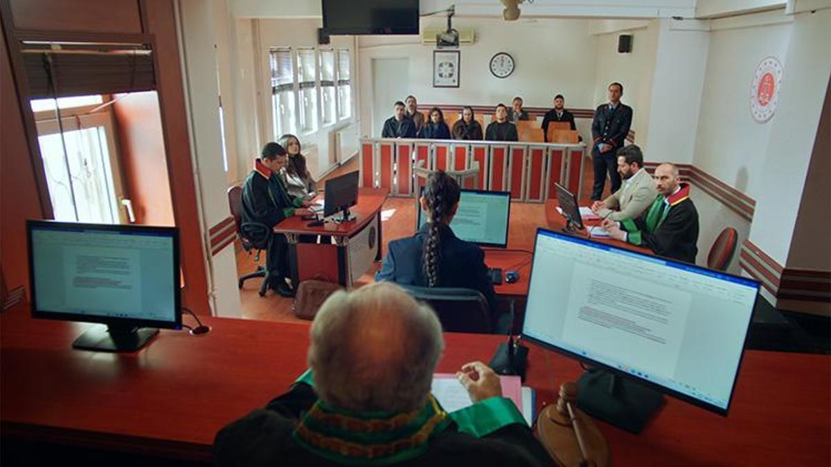 Uzak Şehir’de karar celsesi! “Alya ile Boran’ın boşanmalarına…”