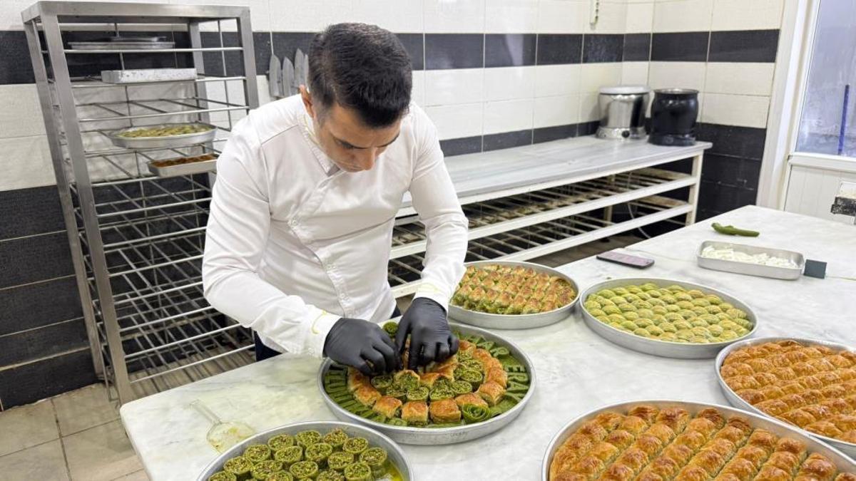 Nişan ve kız istemelerinde yeni moda! Olmayan kapıdan çevriliyor