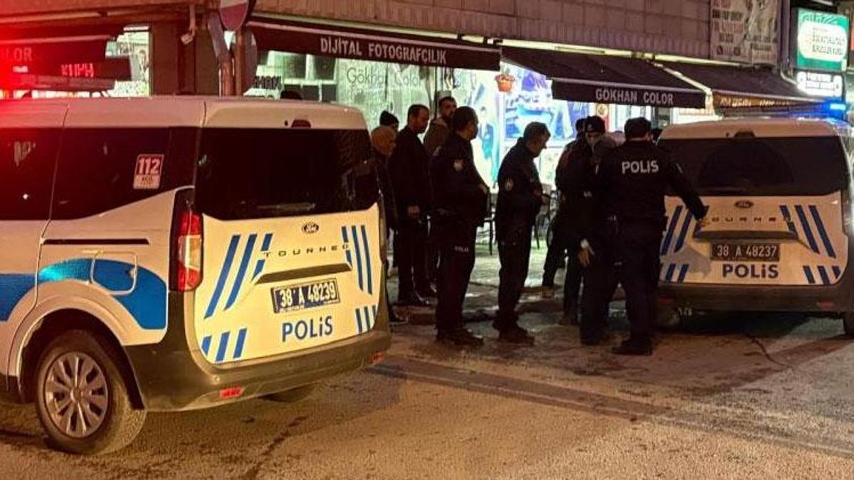 Kocasinan'da taksi durağında bıçaklı kavga çıktı