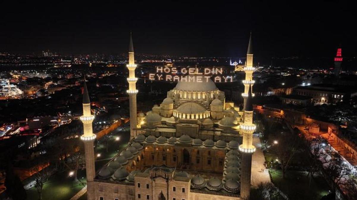 Aileye gönderilecek ramazan mesajları! Anneye, babaya, akrabalara özel dualı, hadisli, ayetli ve anlamlı hayırlı ramazan mesajları & sözleri