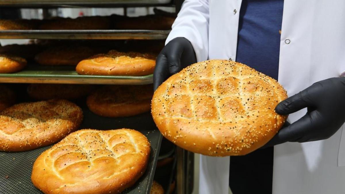 Ramazan ayının simgesi pideler en ucuzu burada satılacak