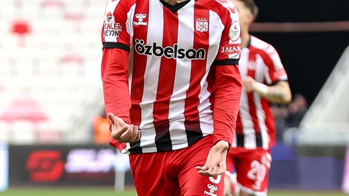 Sivasspor’da Eymen Yurdcu depremi! Hemen ameliyata alındı