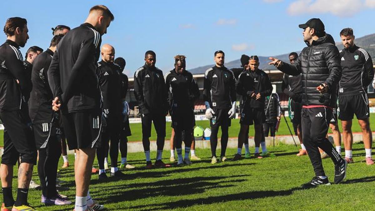 Kocaelisporlu futbolcular yaşadı! Yönetim onayladı, hesaplara yatacak