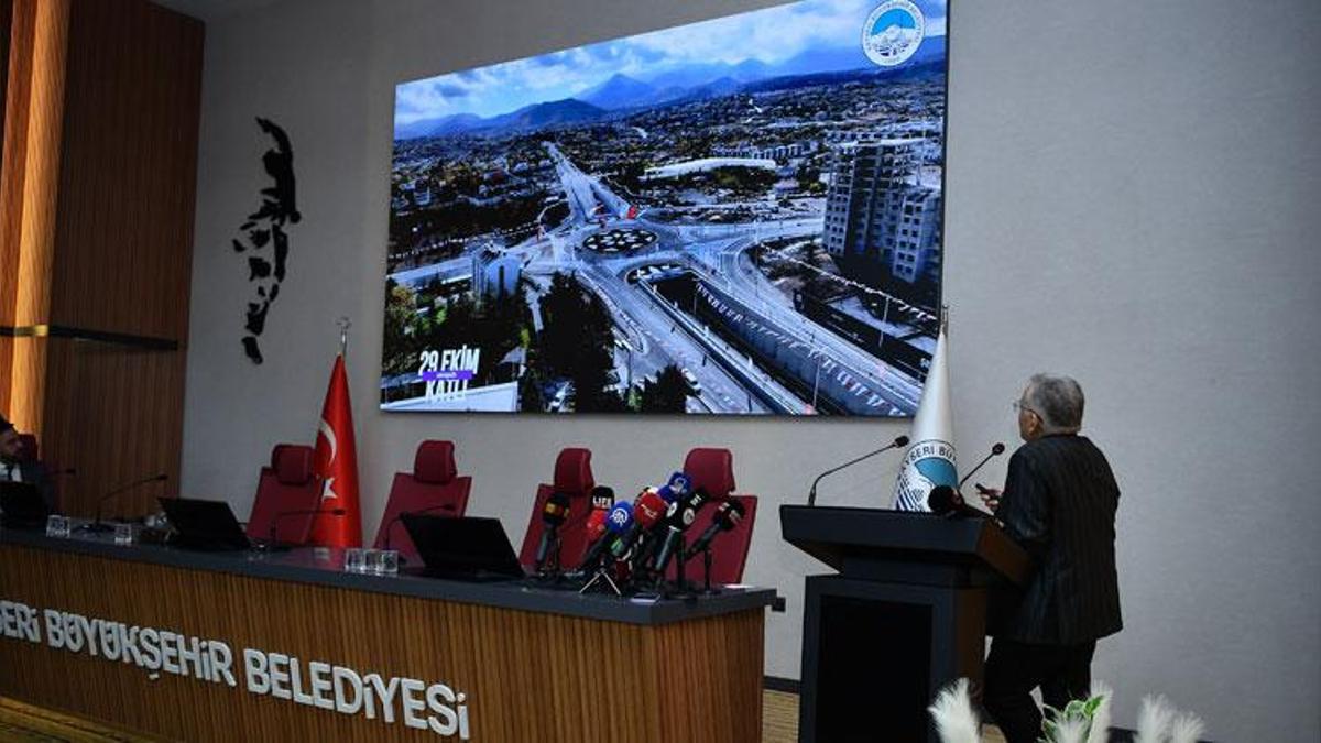 Kayseri'de 2,4 milyar TL'lik dev hamle! Şehre 5 yeni katlı kavşak ve yeni yollar kazandırılacak