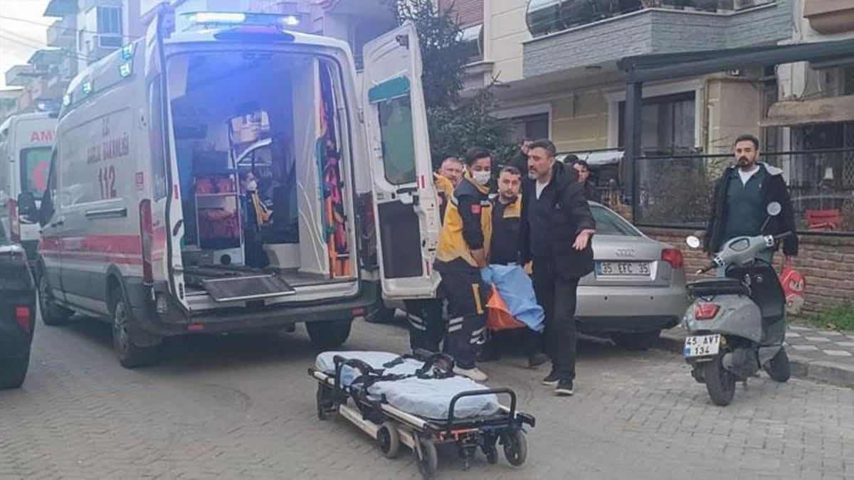Kocasını evde ölü bulunca şokun etkisiyle baygınlık geçirdi: Yakınları ulaşamayınca itfaiyeyi aradı