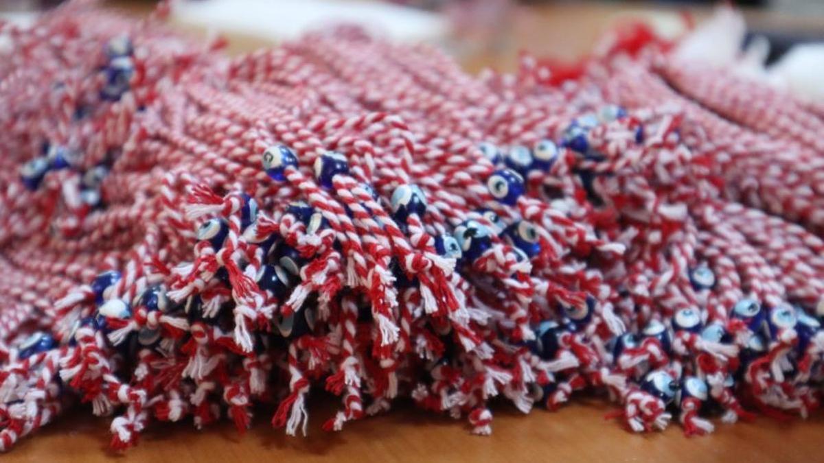 Leyleği gören ağaca bağlayacak! Bileğine takan geçmişle bağ kuruyor: Yalova'da marteniçka mesaisi başladı