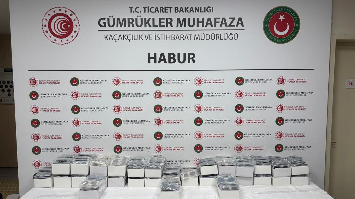 Habur’da kaçak sigara ve güneş gözlüğü ele geçirildi