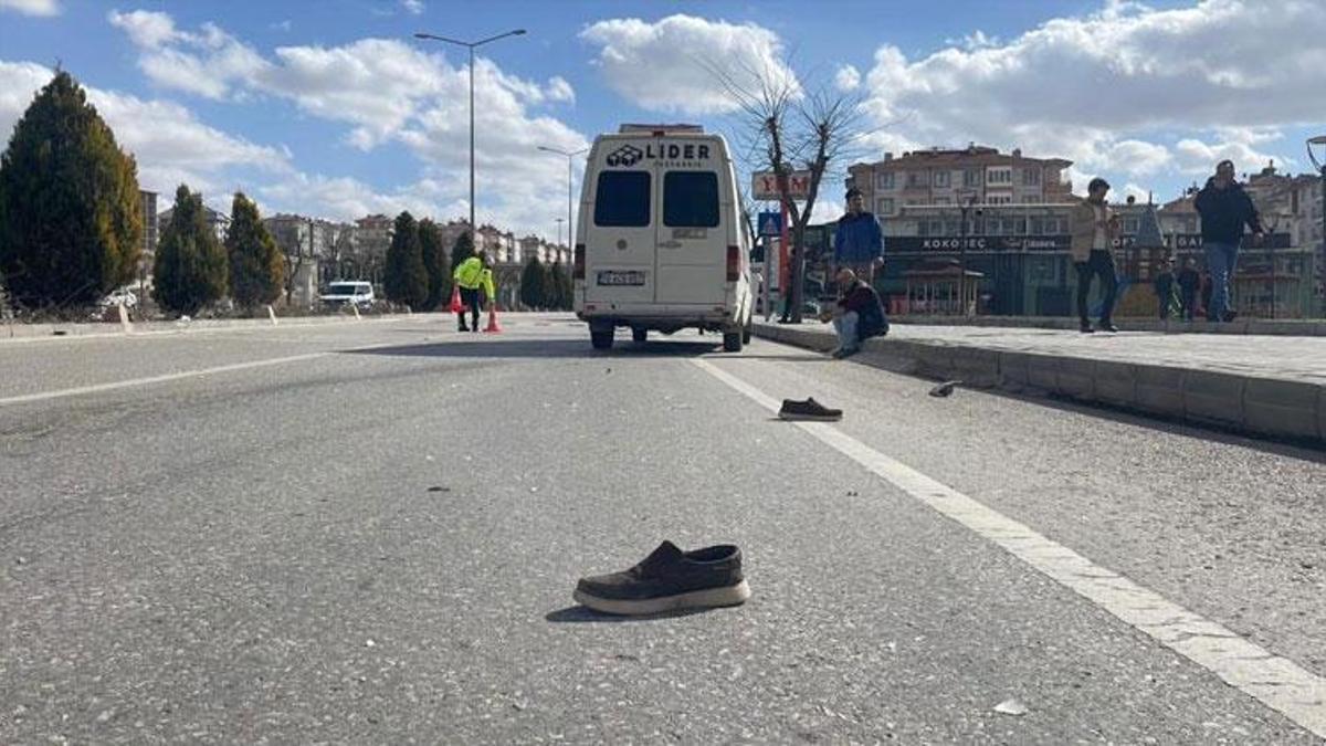 Minibüsün çarptığı 57 yaşındaki adam kurtarılamadı