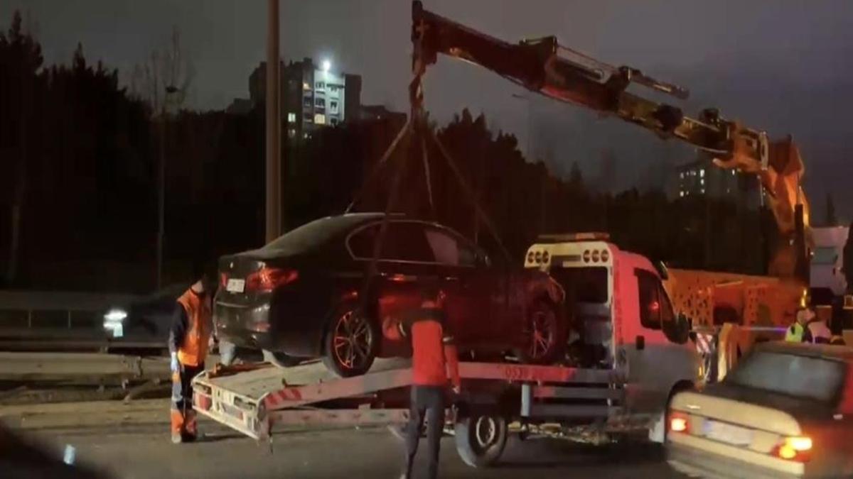 İstanbul'da korku dolu anlar: 1 tır 4 araç kaza yaptı! 5 yaralı