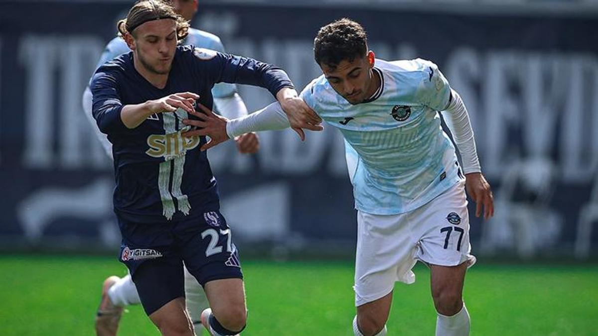 Adana Demirspor'a bir darbe daha! İstanbul ekibi 5 golle yendi