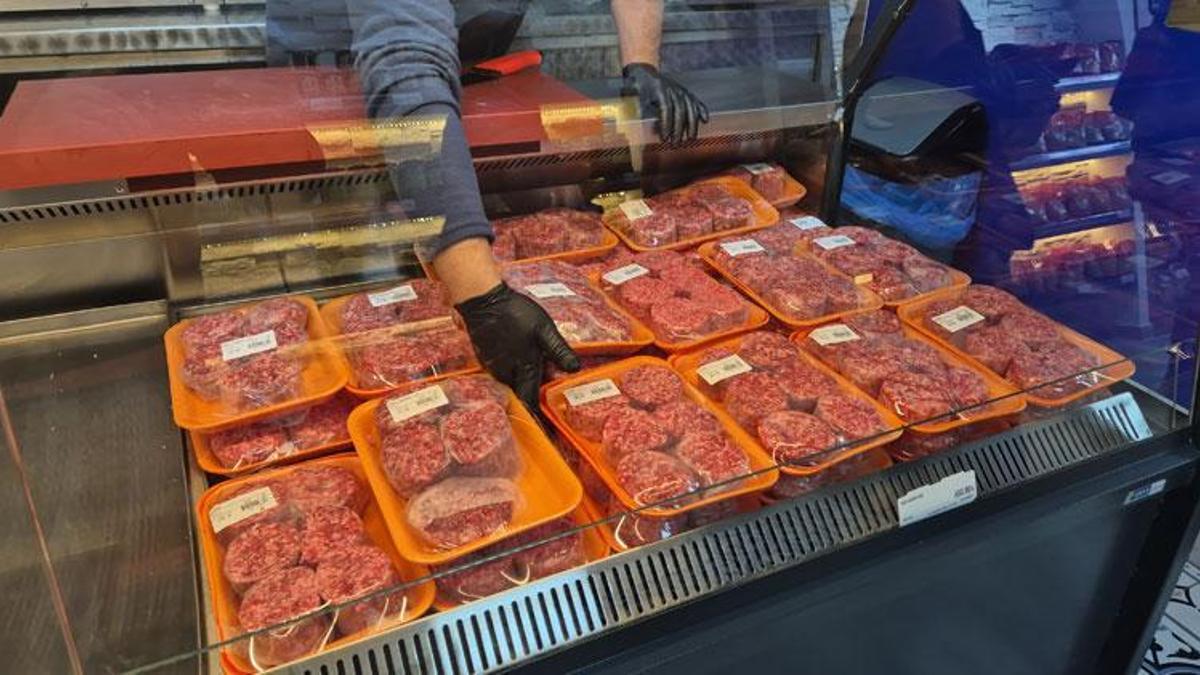 Ucuz fiyatlı et satışı Tekirdağ'da başladı, vatandaşlar yoğun ilgi gösterdi