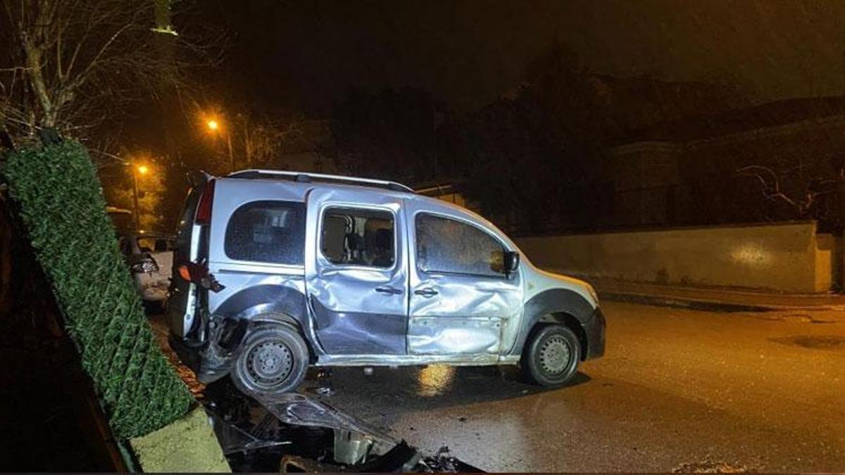 Kocaeli Körfez'de 3 aracın karıştığı zincirleme kazada sürücü kaçtı: 1 yaralı
