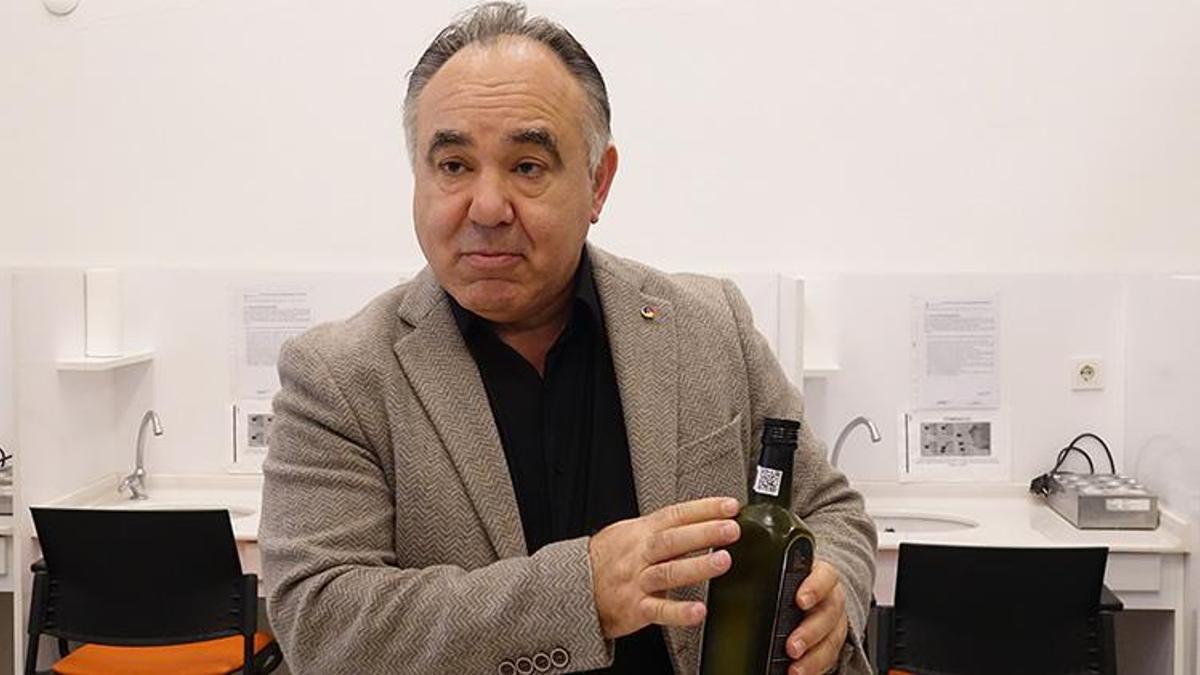 Ayvalık zeytinyağında karekod dönemi: Bahçesinden analiz sonucuna kadar her şey cebinizde