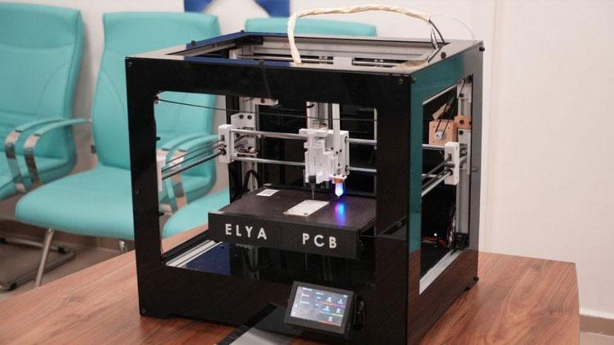 Türkiye'de ilk, dünyada ikinci! Karabük Üniversitesi'nde zeki PCB üretim makinesi geliştirildi