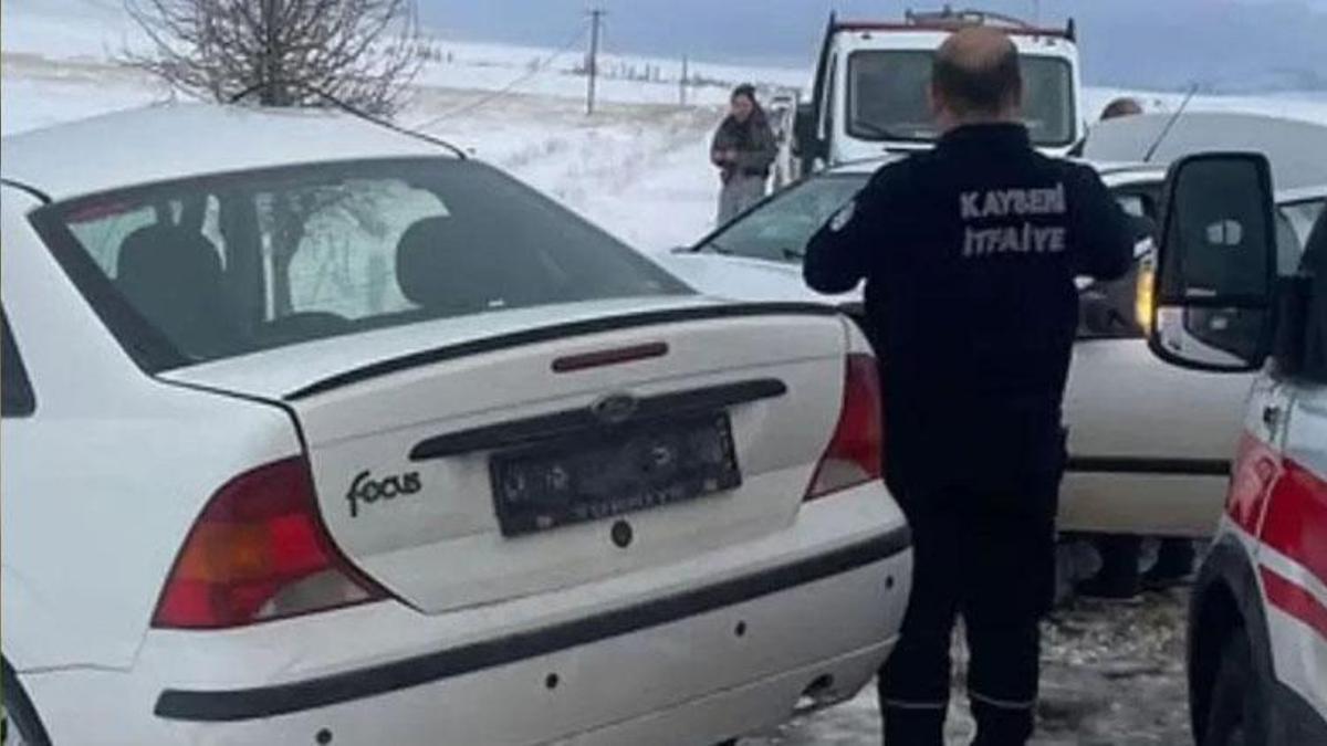 Kayseri’de iki otomobil çarpıştı 1 kişi hayatını kaybetti
