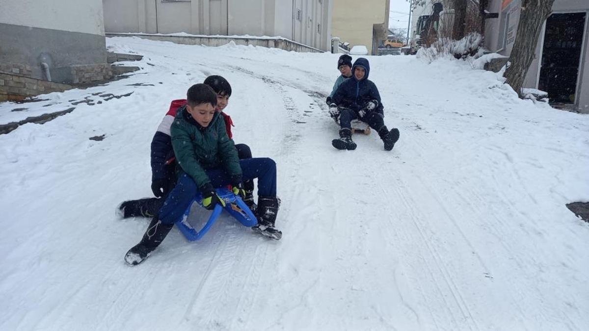 Şırnak’ta okullar tatil mi? Yarın okul var mı? 27 Şubat 2026 Cuma Şırnak’ta okullar tatil edildi mi? Açıklama geldi