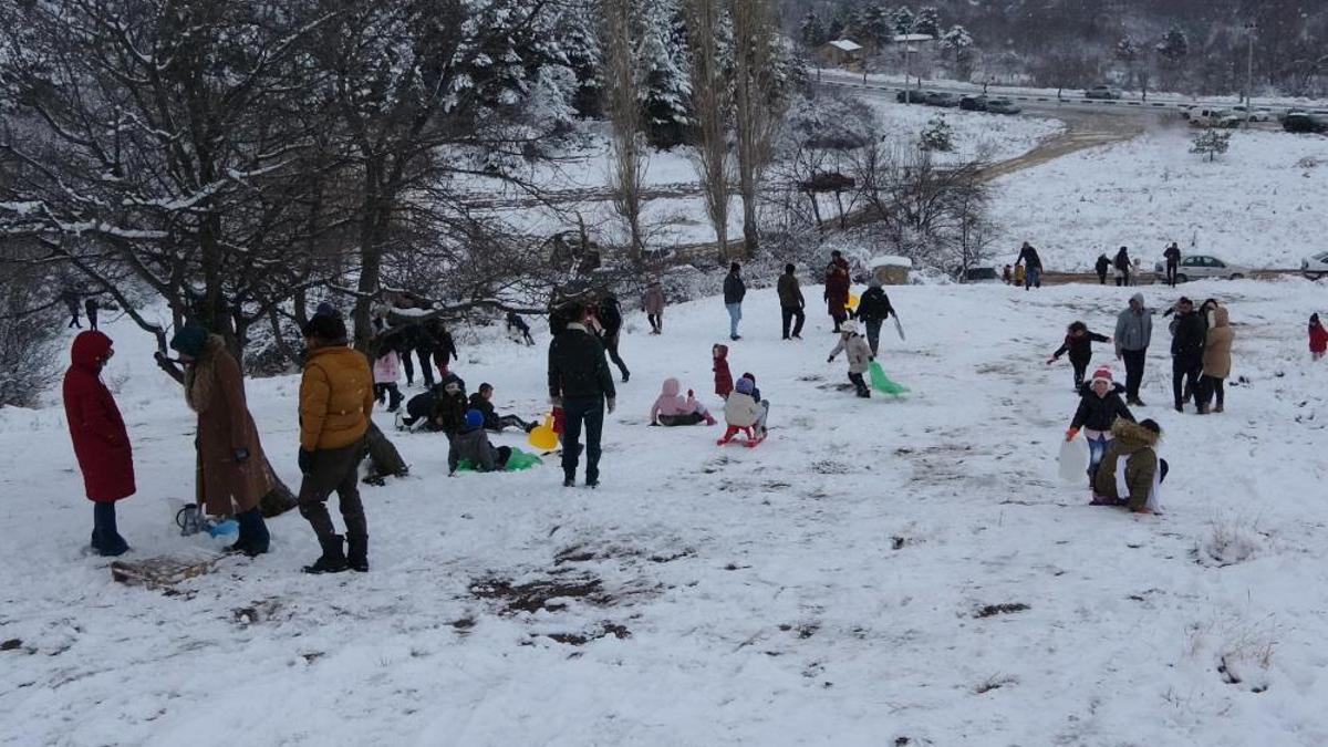 Bayburt’ta okullar tatil mi? Yarın okul var mı? 27 Şubat 2026 Cuma Bayburt’ta okullar tatil edildi mi? Açıklama geldi