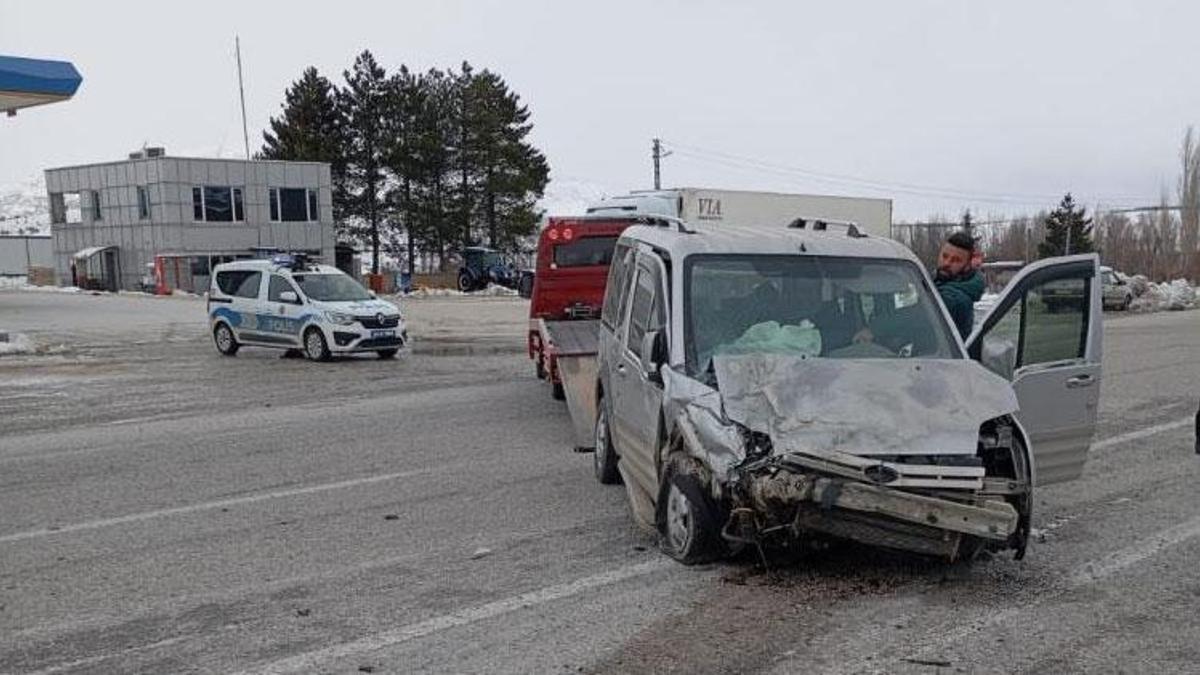 Malatya’da meydana gelen trafik kazasında 2 kişi yaralandı