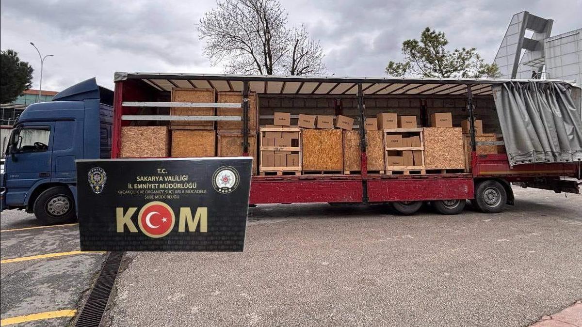 Sakarya’da 3 milyon 600 bin boş makaron ele geçirildi