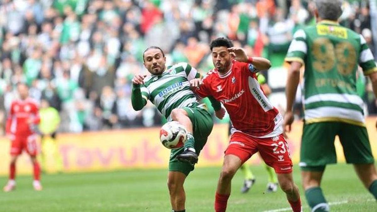 Bursaspor, 68 Aksaray Belediyespor karşısında gol oldu yağdı