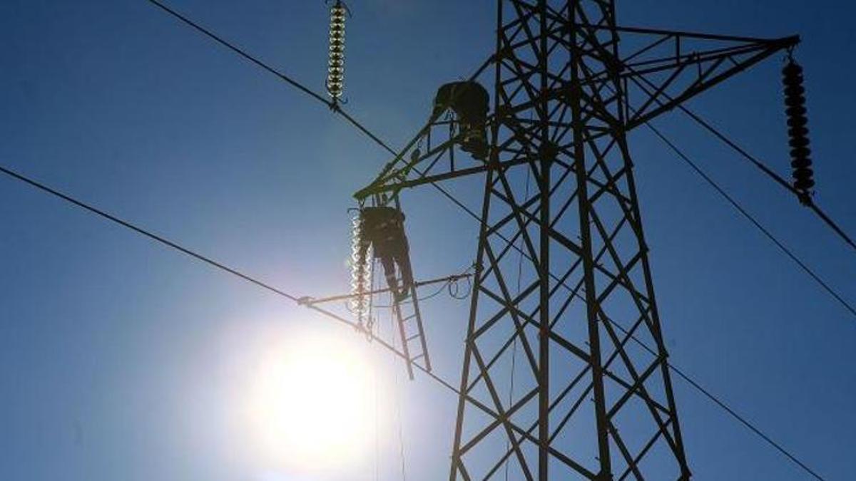 Adana’da elektrik kesintisi! Birçok ilçede saatlerce kesik olacak, işte o mahalleler
