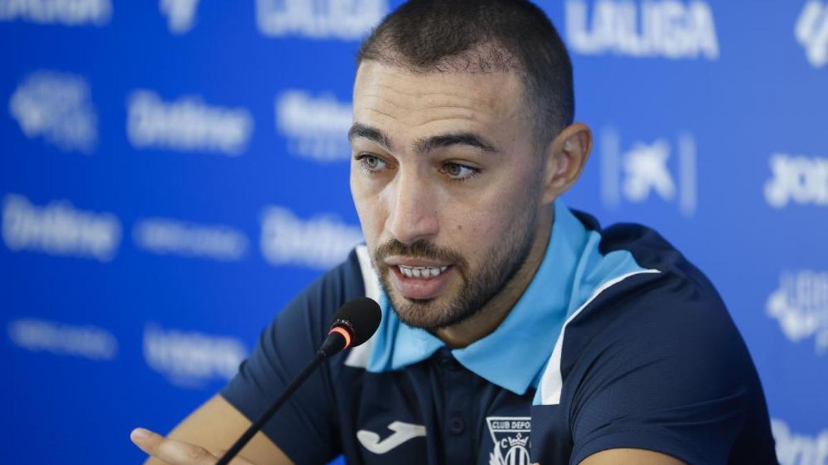 Yıldız futbolcu Türkiye'ye sığındı