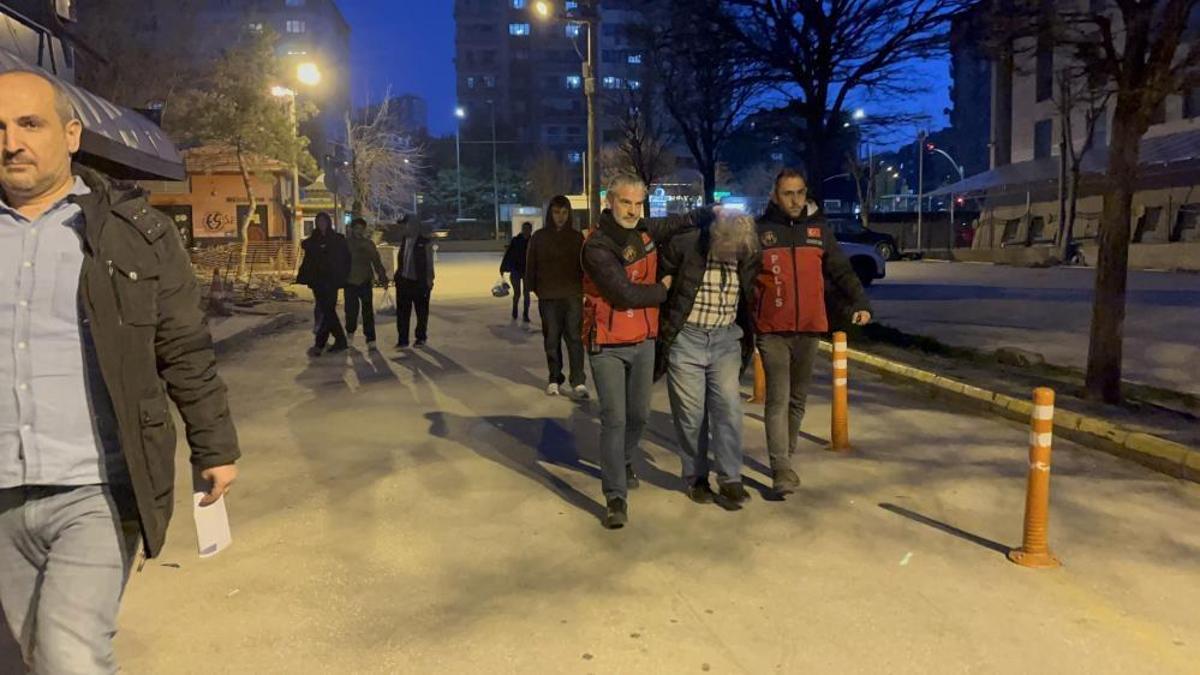 Eskişehir'de Atatürk'e hakaret eden şahıs tutuklandı