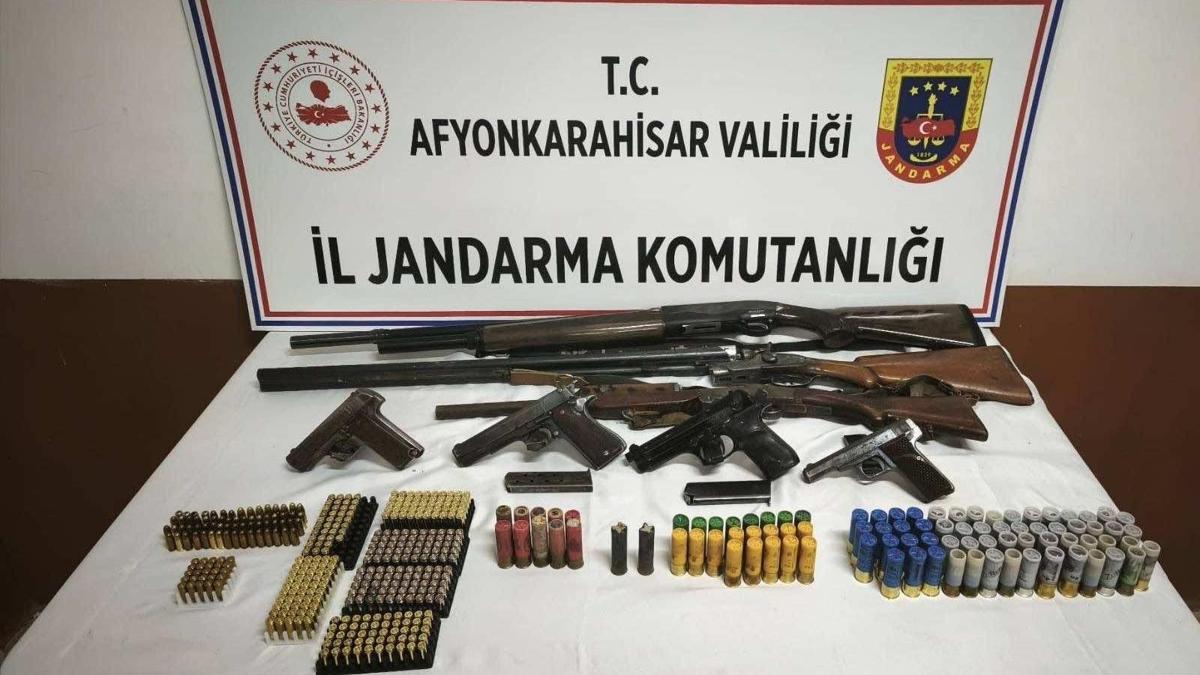 Jandarmadan kaçak silah operasyonu