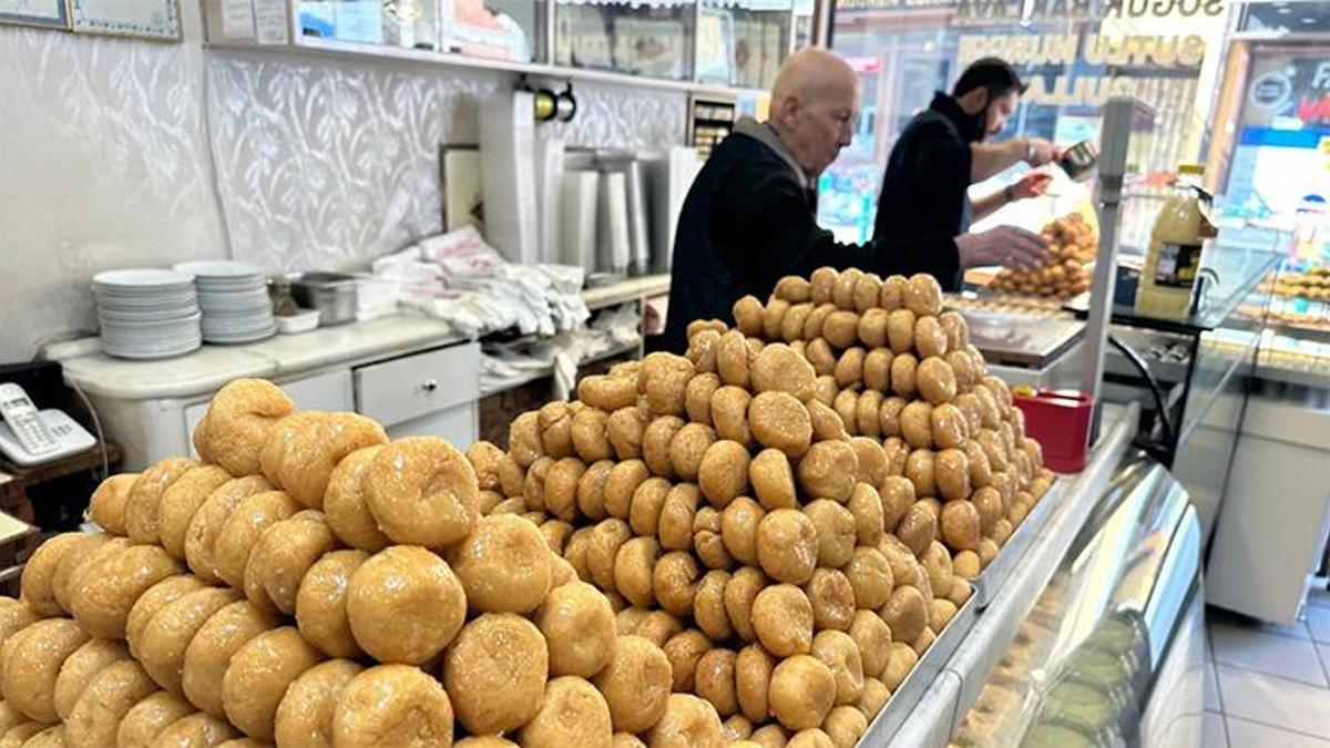 Deneyenlerin hiçbiri başaramadı... 'Meraklı baklavacı' 66 yıldır sır gibi saklıyor! Türkiye'nin dört bir yanından sipariş yağıyor