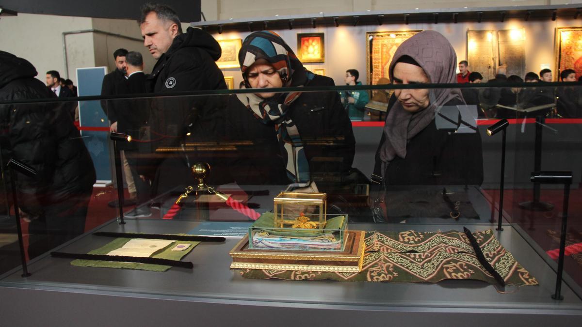 Sivas'ta Kutsal Emanetler ve Vakıf Eserleri Sergisi açıldı