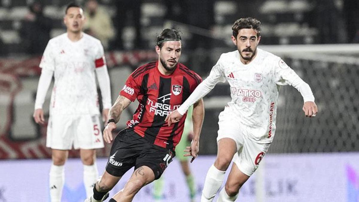 Pendikspor-Vanspor FK maçında puanlar paylaşıldı