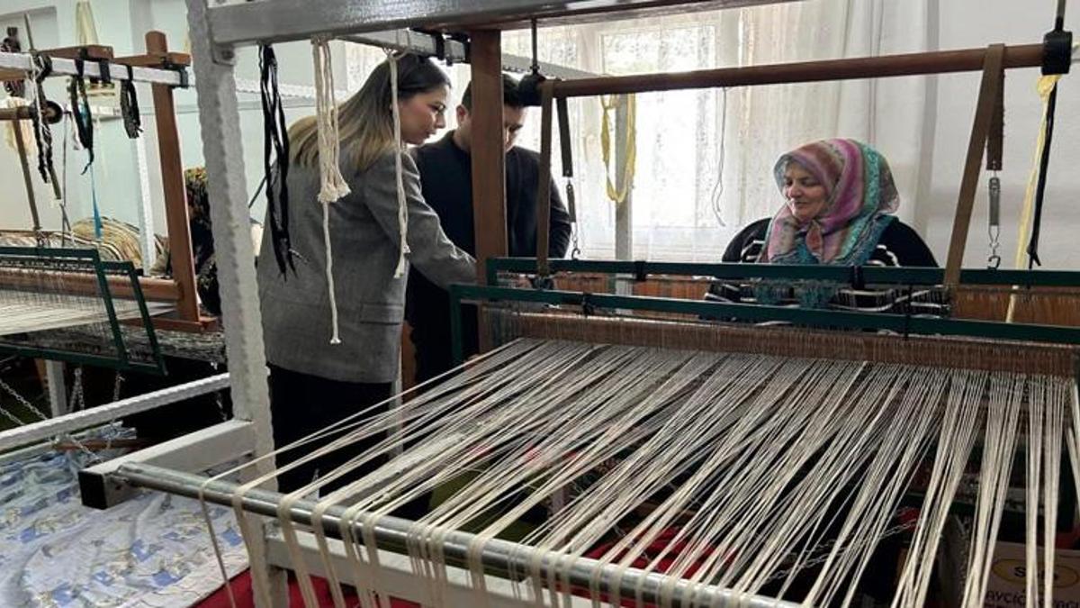 Silopi'de kadınların kazanç kapısı oldu! Geleneksel yöntemle bütçeye batkı sağlıyorlar