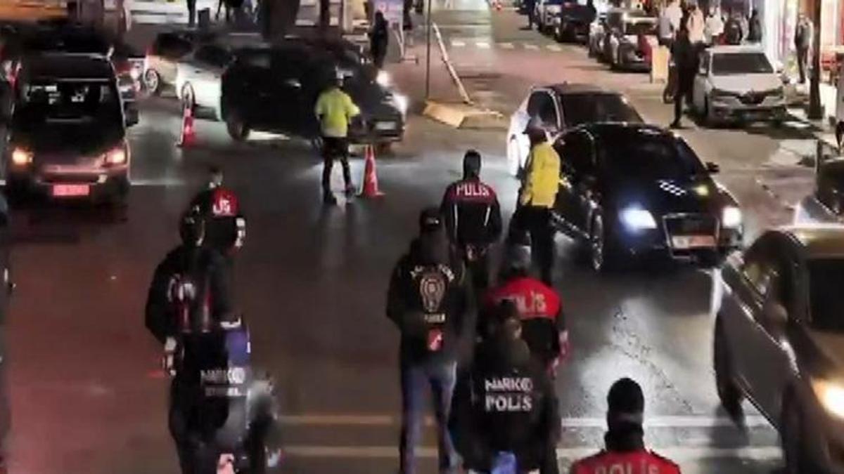 Avcılar’da huzur denetimi! 25 sürücüye ceza yağdı