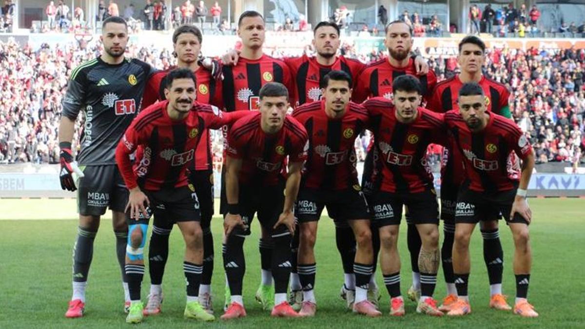 Eskişehirspor 7 gol ile yenip İspanya'ya selam gönderdi
