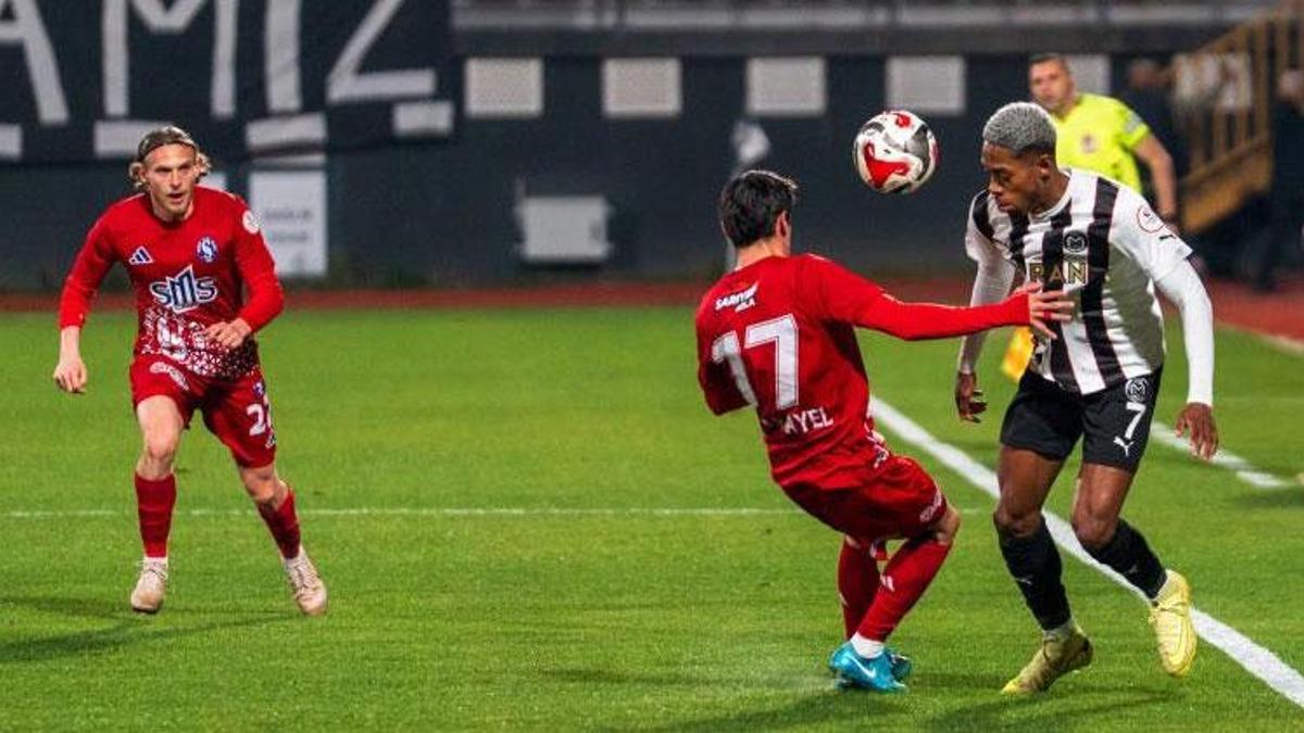 Manisa FK, Sarıyer karşısında 3 puanı 3 golle aldı