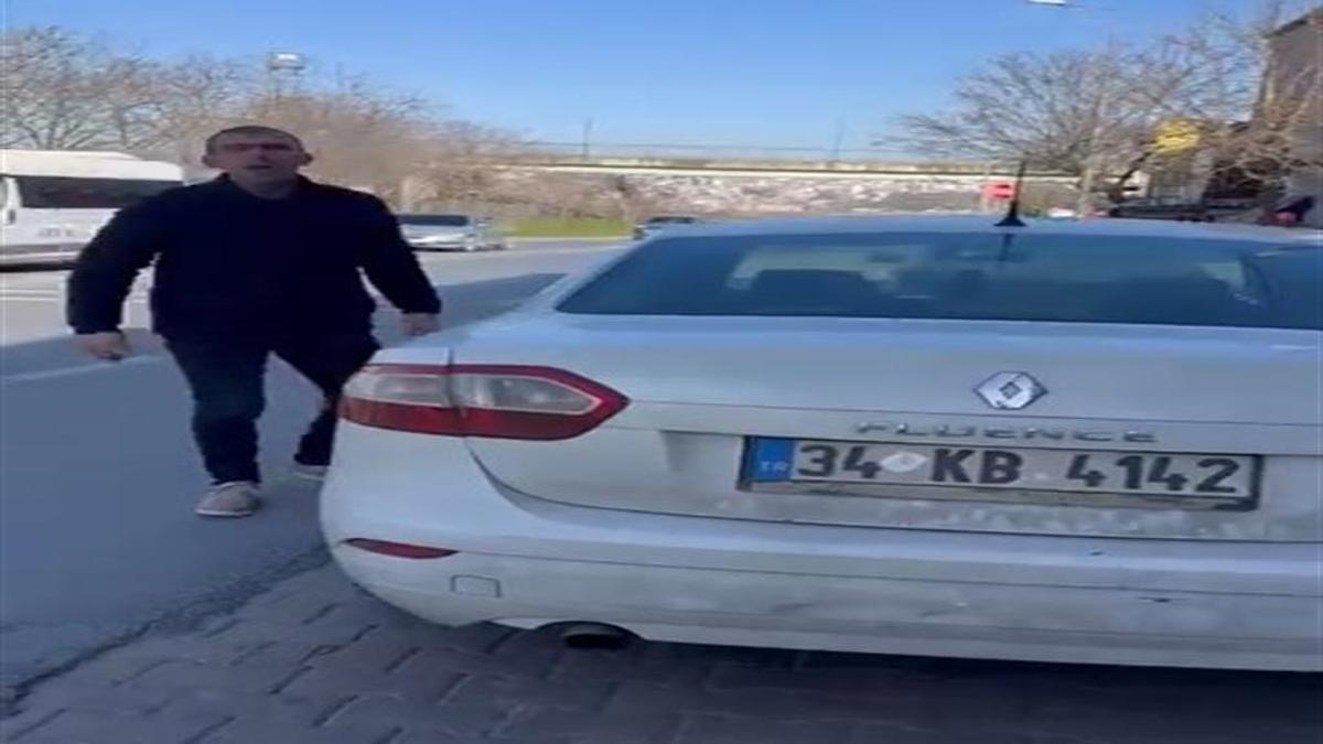 Trafikte birbirlerine girdiler! Avcılar'da cadde karıştı