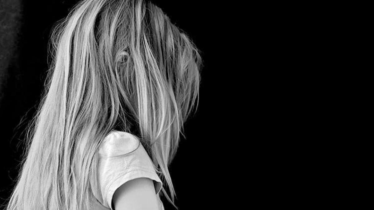 Kadın öğretmenin kız öğrencisine cinsel istismarda bulunduğu iddiası: Boşanın, sizinle birlikte yaşamak istiyorum